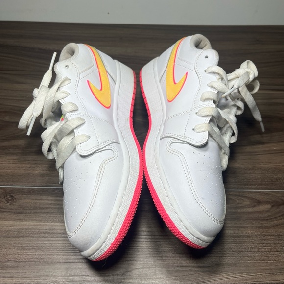 jordan 1 low edge glow